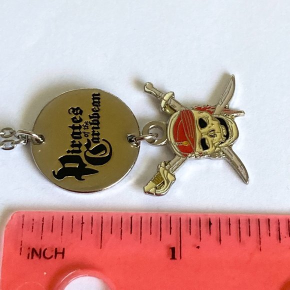 Vintage Disney Pirates of the Caribbean Necklace Charm Skull Crossbones - Picture 9 of 9